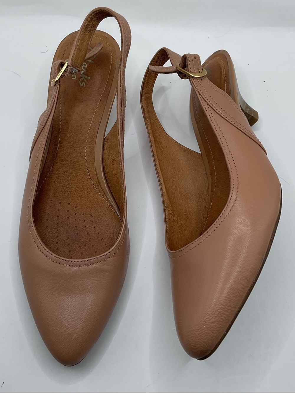 Clarks Slingback Pointed-Toe kitten Heel Pumps - Picture 5 of 16